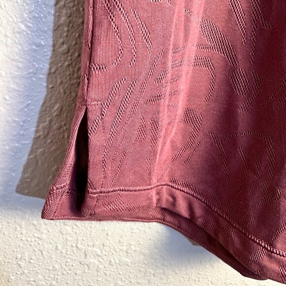 Athleta Essential V Neck Tank Twany Rose color Sz L Rose Print NWOT Workout Top - Picture 11 of 13
